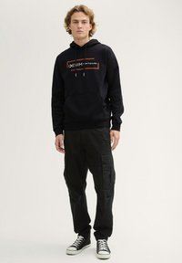 TOM TAILOR DENIM MIT PRINT - Hoodie - old black