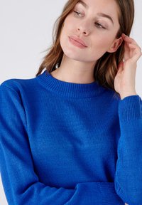 Damart COL ROND - Strickpullover - Porcelain Blue