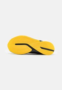 adidas Performance DURAMO SL W - Tenisice za cestovno trčanje - core black/zero metallic/spark