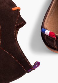 Pisamonas BLUCHER - Derbies - marrón