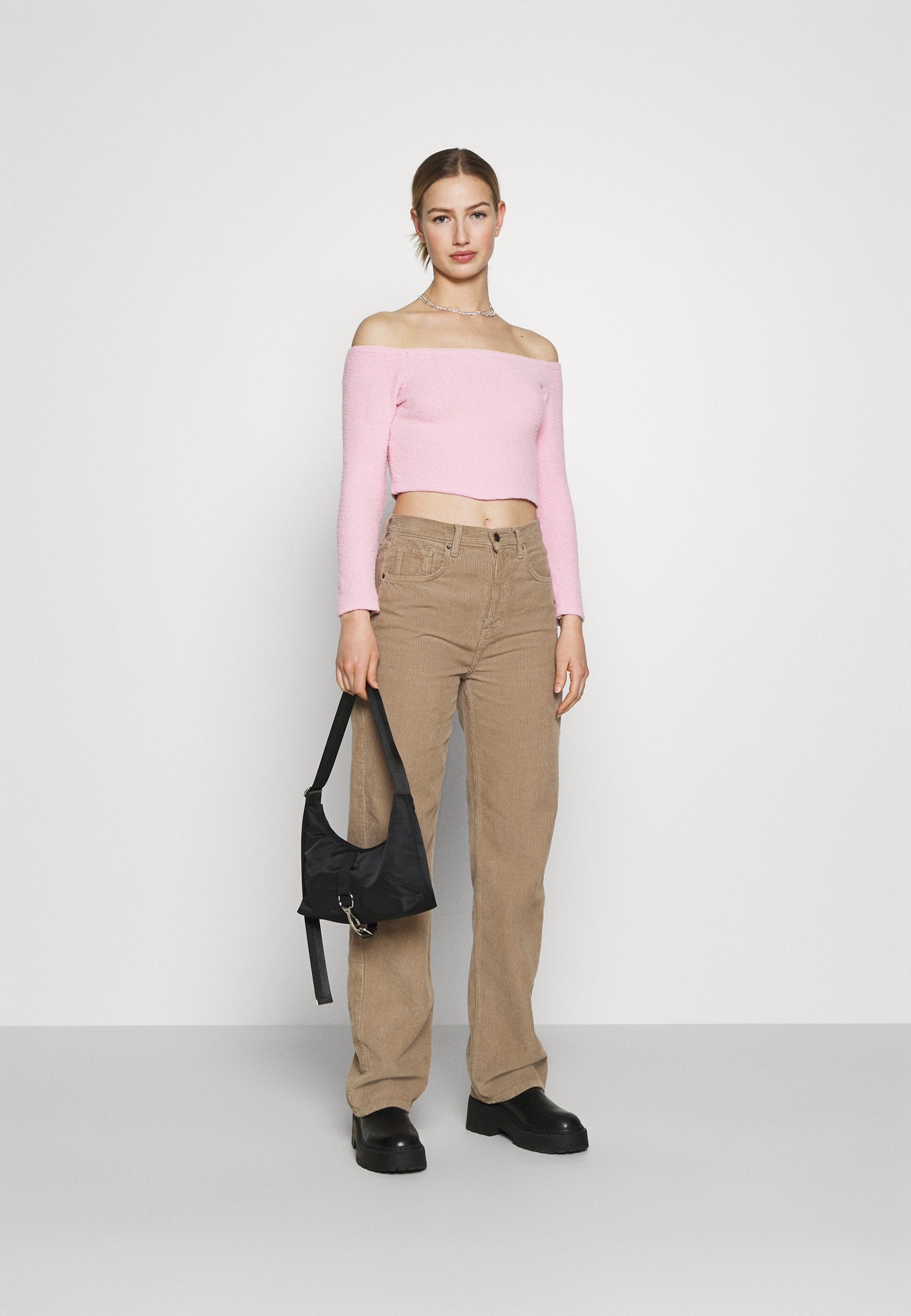 Damen FIA - Strickpullover Damen FIA - Strickpullover