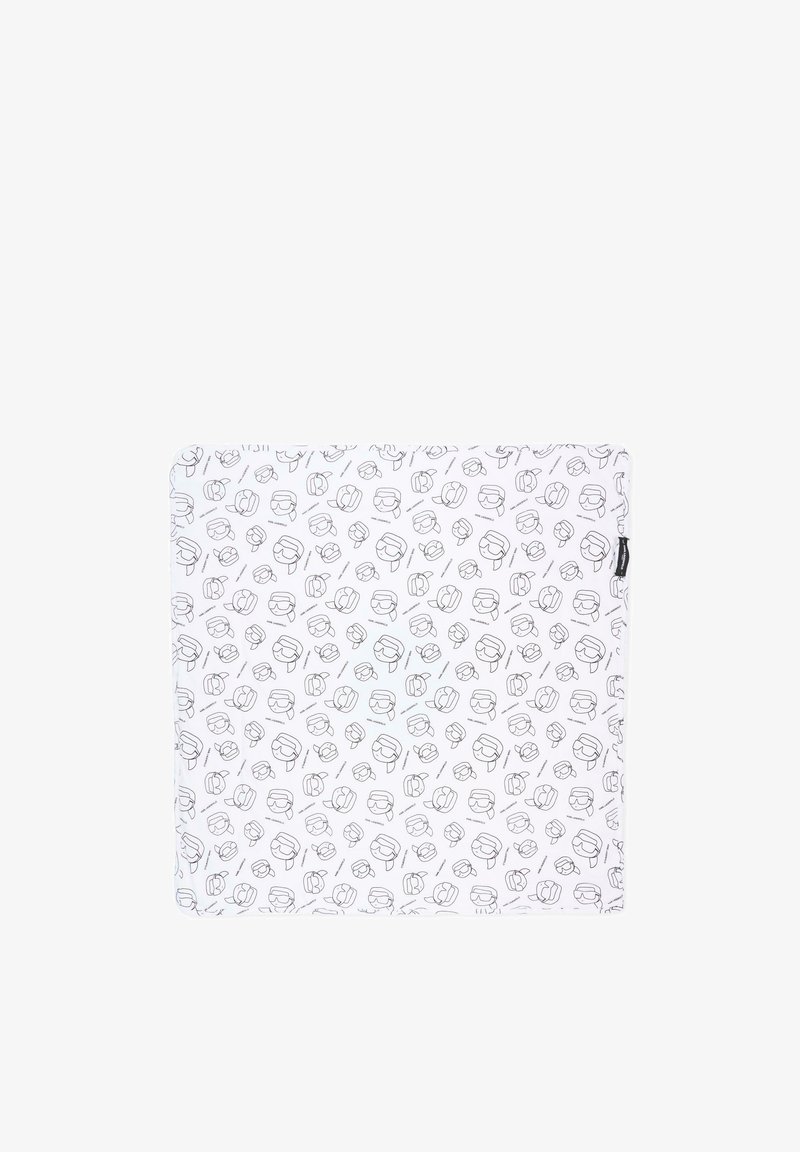 Biały prostokątny materiał z powtarzającymi się czarnymi liniowymi rysunkami stylizowanej twarzy w okularach z wzorem warkocza.