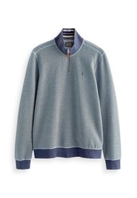 Pull polaire avec col montant, tissu texturé bleu clair, poignets et ourlet côtelés bleu marine, et ouverture frontale zippée.
