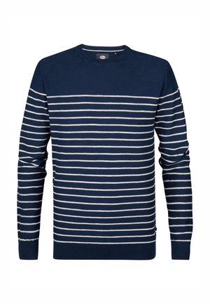 Marineblauwe trui met horizontale witte strepen, geribbelde halslijn en boorden, gemaakt van zachte stof, met een normale pasvorm en zonder zichtbare logo's.