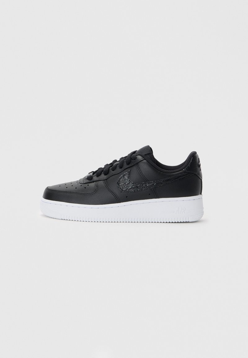 AIR FORCE 1 07 black/neutral greywhite/black