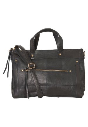 Zwarte leren handtas met dubbele handvaten, verstelbare schouderriem, voorvak met ritssluiting en goudkleurige hardware details.