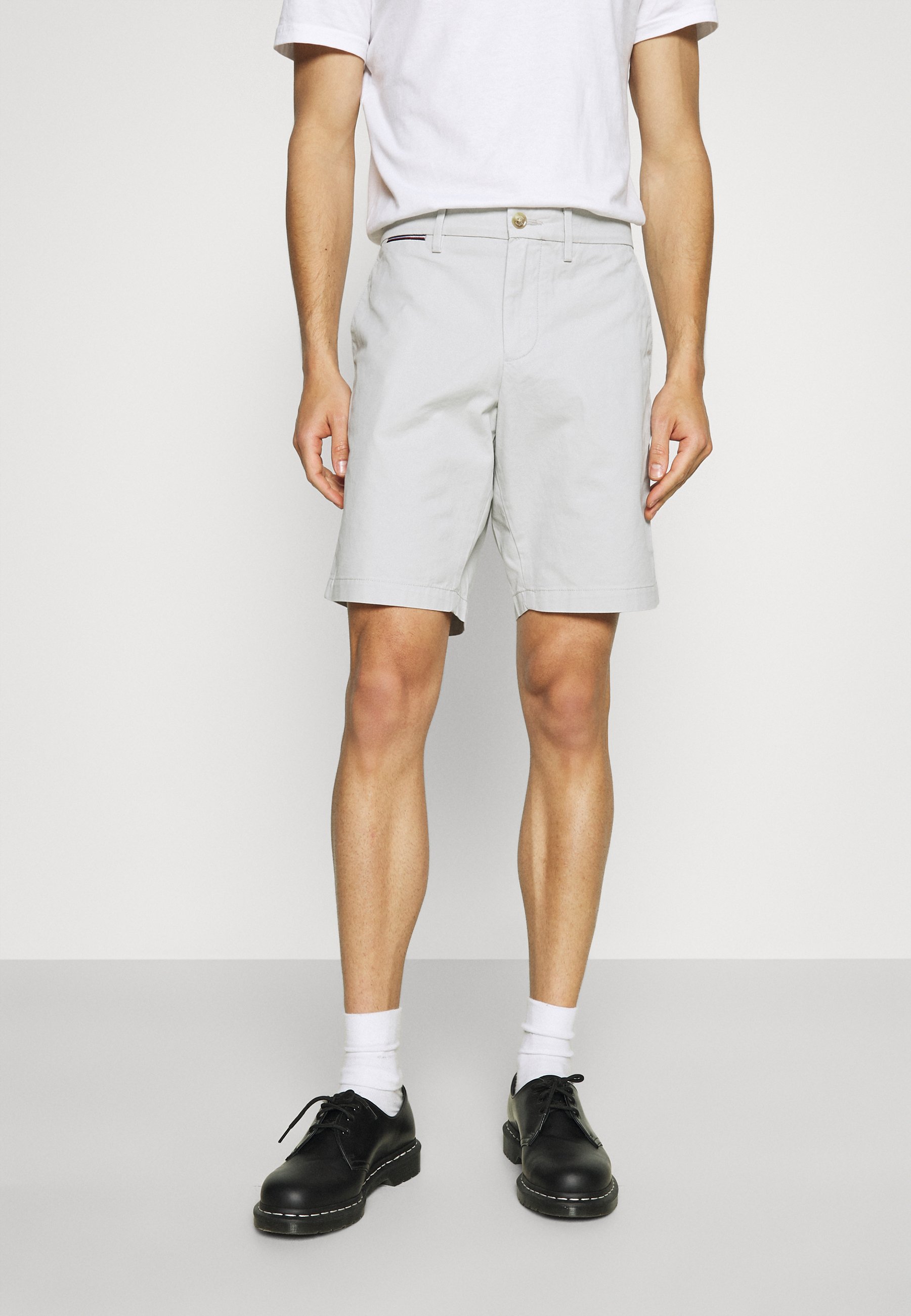 tommy hilfiger short brooklyn