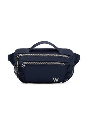 Riñonera azul marino con dos bolsillos con cremallera plateados, asa negra, bolsillos laterales de malla y logo blanco "W" en la parte delantera.