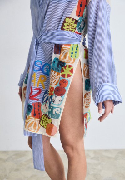 Dsquared2 SHORT KAFTAN - Accessorio da spiaggia - multicolor/light blue