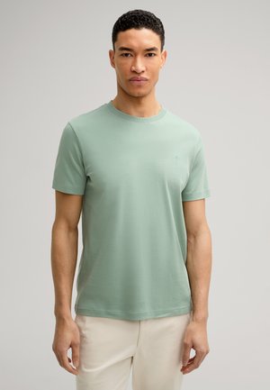 PRIAMO - Basic T-shirt - hellgrün