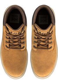 Brown suede shoes with a rounded toe, flat laces, and a soft inner lining. Features dark gray accents around the collar and tongue.