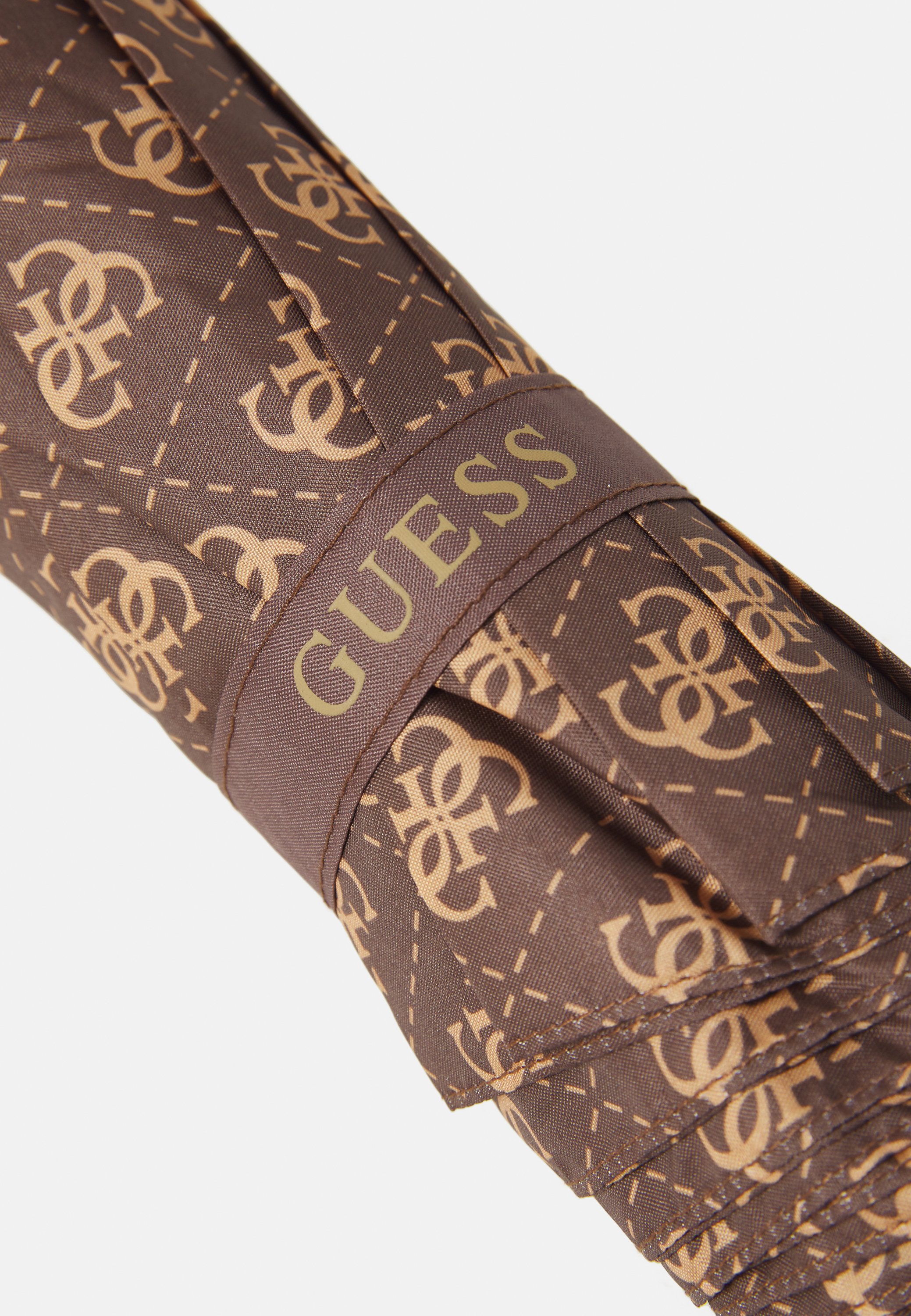 comprar paraguas guess