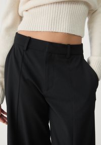 Stradivarius SMART BAGGY WITH SEAM DETAIL  - Pantalon classique - black