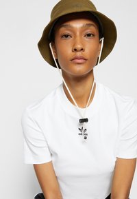 adidas Originals Paprasti marškinėliai - white