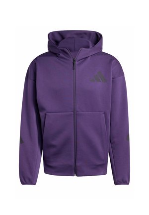 Lilla zip-up hoodie lavet af glat stof, med en frontlomme, sorte logo-detaljer og en hætte for ekstra dækning.