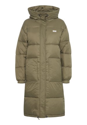 Giubbotto imbottito verde oliva con cappuccio, dotato di zip frontale, ampie tasche laterali e sezioni imbottite per isolamento e calore.