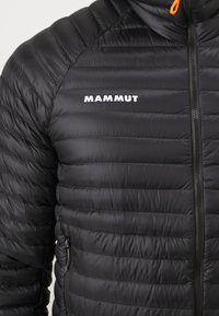 Mammut AENERGY HOODED JACKET MEN - Jakna ispunjena paperjem - black
