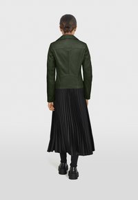 Oakwood CLIPS - Kožená bunda - dark green