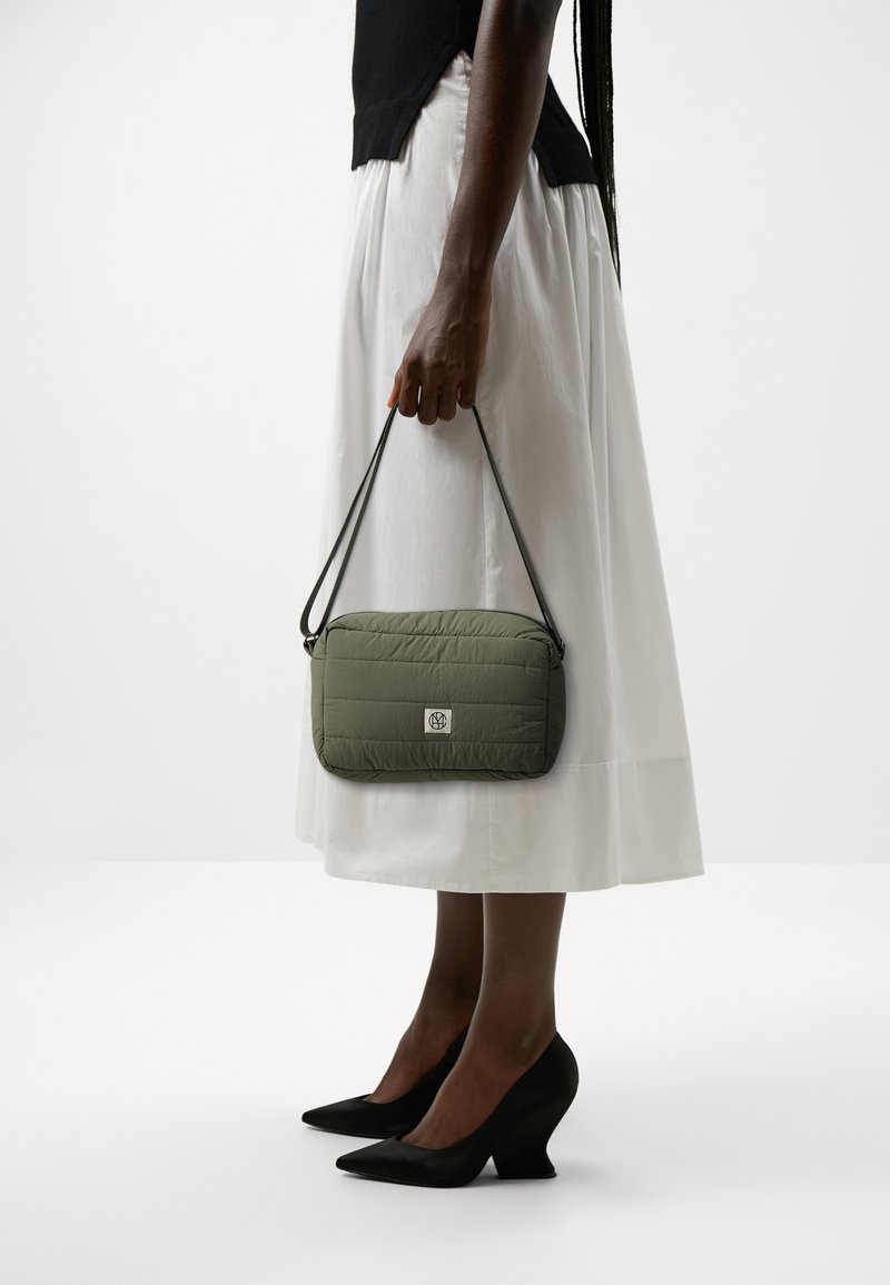 MSCH Copenhagen ICON CROSSOVER BAG KEY - Cross body bag - mulled basil