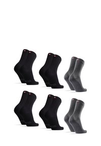 Conjunto de seis calcetines: cuatro negros y dos grises. Cada uno tiene un puño acanalado y un pequeño logo rojo en la parte superior. Hechos de un material suave y elástico.