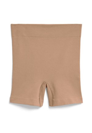 Beige geribbelde korte broek met een zachte elastische tailleband en een uitgesneden ontwerp aan de onderzijde. Soepele textuur en tot halverwege het bovenbeen.
