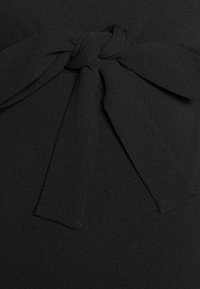 Even&Odd Maternity Fodralklänning - black