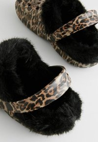 Next Tagant lahtised kingad - leopard