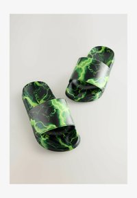 Vald, green lightning