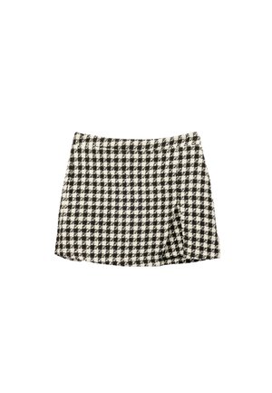 Shorts - black