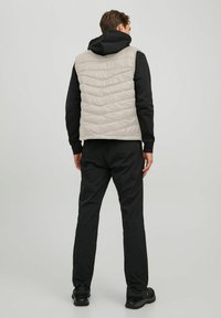 Jack & Jones HERO BODYWARMER COLLAR - Chaleco - moonbeam