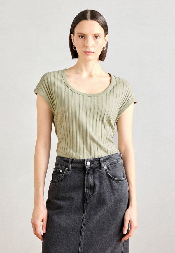 SHORT SLEEVE - Basic T-shirt - smooth sage