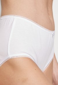 Marks & Spencer MIDI 5 PACK - Pants - white