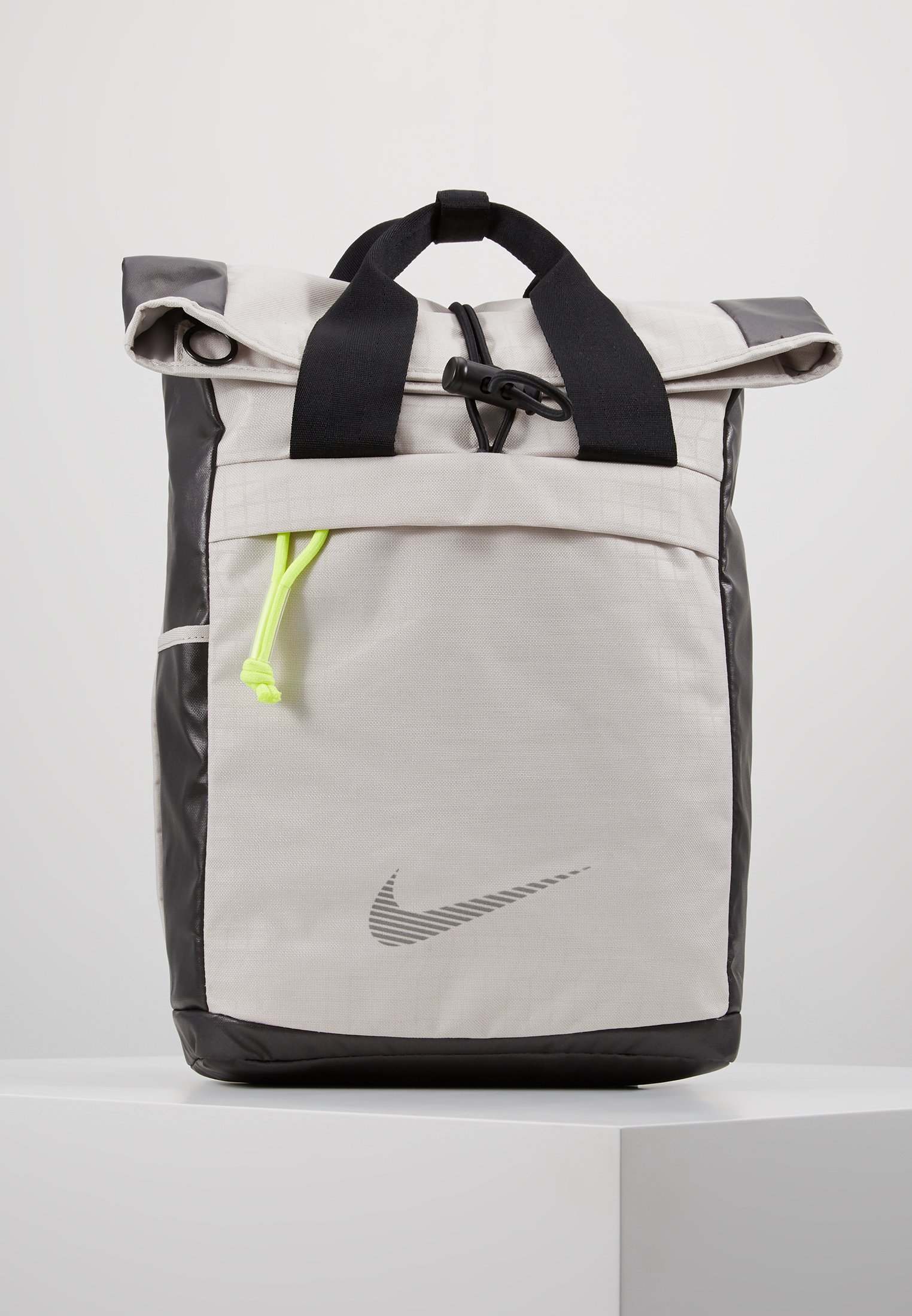 nike radiate backpack uk