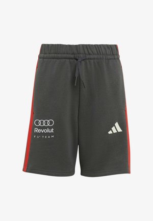 Shorts de sport gris foncé avec des bandes latérales rouges, taille réglable avec cordon de serrage, et logos Audi, Revolut F1 Team, et Adidas sur le devant.
