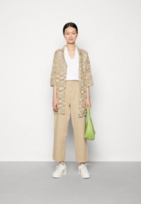 VILA VIFELIA CROSSED NECKTOP  - Top - cloud dancer
