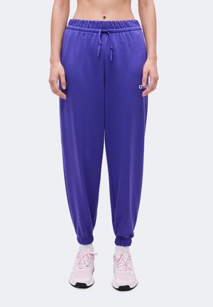 adidas Sportswear ESSENTIALS LINEAR CUFFED PANTS - Παντελόνι φόρμας - pure purple/white