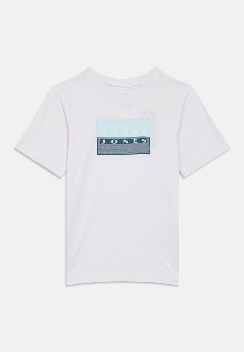 Λευκό κοντομάνικο μπλουζάκι με μπλε και ναυτικού μπλε γραφικό σχέδιο και το κείμενο "JACK & JONES" στο μπροστινό μέρος. Κατασκευασμένο από βαμβακερό ύφασμα.