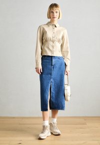 Tamaris Vysoké tenisky - beige