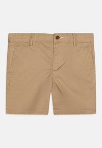 Khaki shorts med knaplukning, der har forlommer, en glat tekstur og diskrete stikninger langs sømmene.