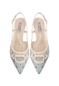 Décolleté con cinturino sul retro in pelle beige, caratterizzate da un motivo intrecciato blu e una fibbia decorativa sulla tomaia. Fodera interna morbida.