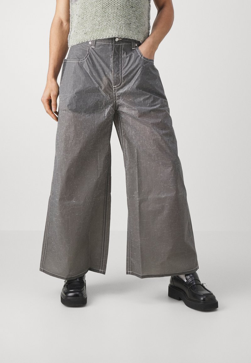 ECKHAUS LATTA ULTRA WIDE LEG UNISEX - Trousers - paper grey