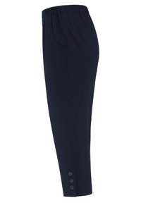 Marineblauwe broek met een elastische tailleband, zijzak, taps toelopende pijpen en drie knoopaccenten bij de zoom. Zachte textuur en effen kleur.