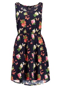 Květinové šaty s námořnickým pozadím, krátkými rukávy, elastickým pasem a délkou ke kolenům. Obsahují barevné květiny a motýly.