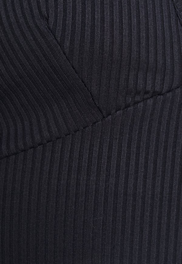 PLUNGE TIE WAIST LONG SLEEVE CROP - Long sleeved top3