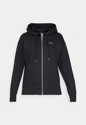 Svart zip-up hoodie i mjukt material, med en framficka, huva med snörning och en liten logotyp på vänster bröst.