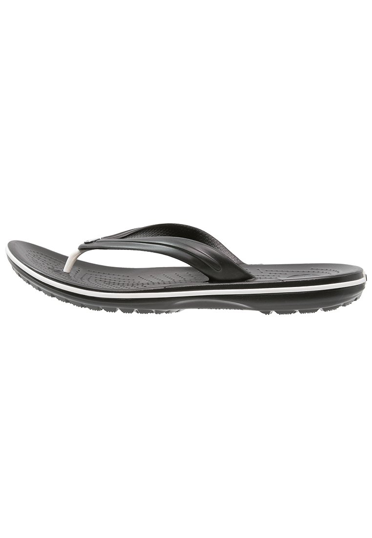 Svart flip-flop sandal med en texturerad fotbädd och ett slätt band. Har en vit accentlinje längs sulan. Lättviktig design för komfort.