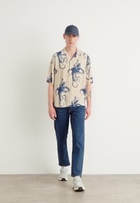 BOSS LAPISY - Ing - light beige