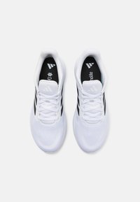 adidas Performance RUNFALCON 5 - Løbesko til landevejen - footwear white/core black