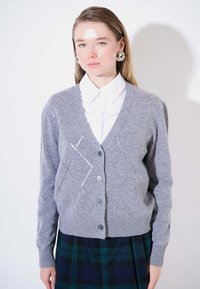 Non selezionato, grigio