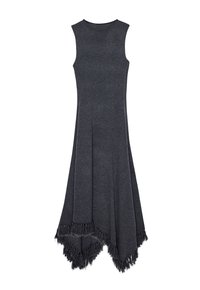 Käeauksega tumehall kootud kleit, millel on ebavõrdne pits ja äärtes frantsiisid, nähtud tagant.